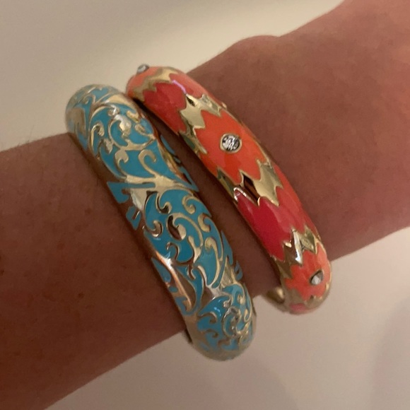 Jewelry - Colorful bangles